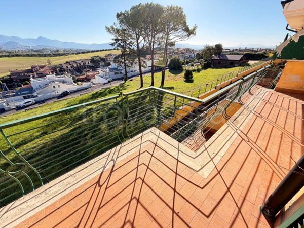 appartamento in vendita a Guidonia Montecelio in zona Pichini