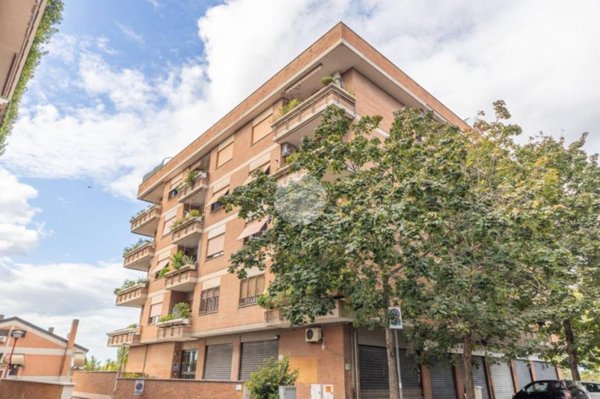 appartamento in vendita a Guidonia Montecelio in zona Colleverde