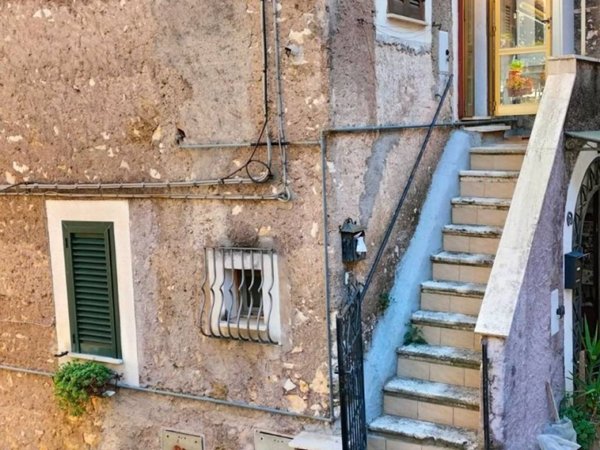 appartamento in vendita a Guidonia Montecelio in zona Montecelio