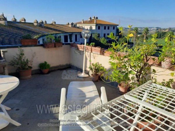 appartamento in vendita a Guidonia Montecelio in zona Marco Simone