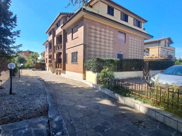 appartamento in vendita a Guidonia Montecelio