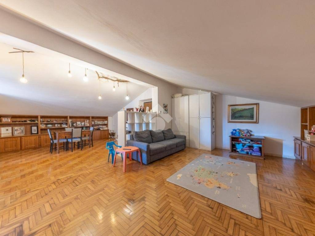 appartamento in vendita a Guidonia Montecelio in zona Villanova