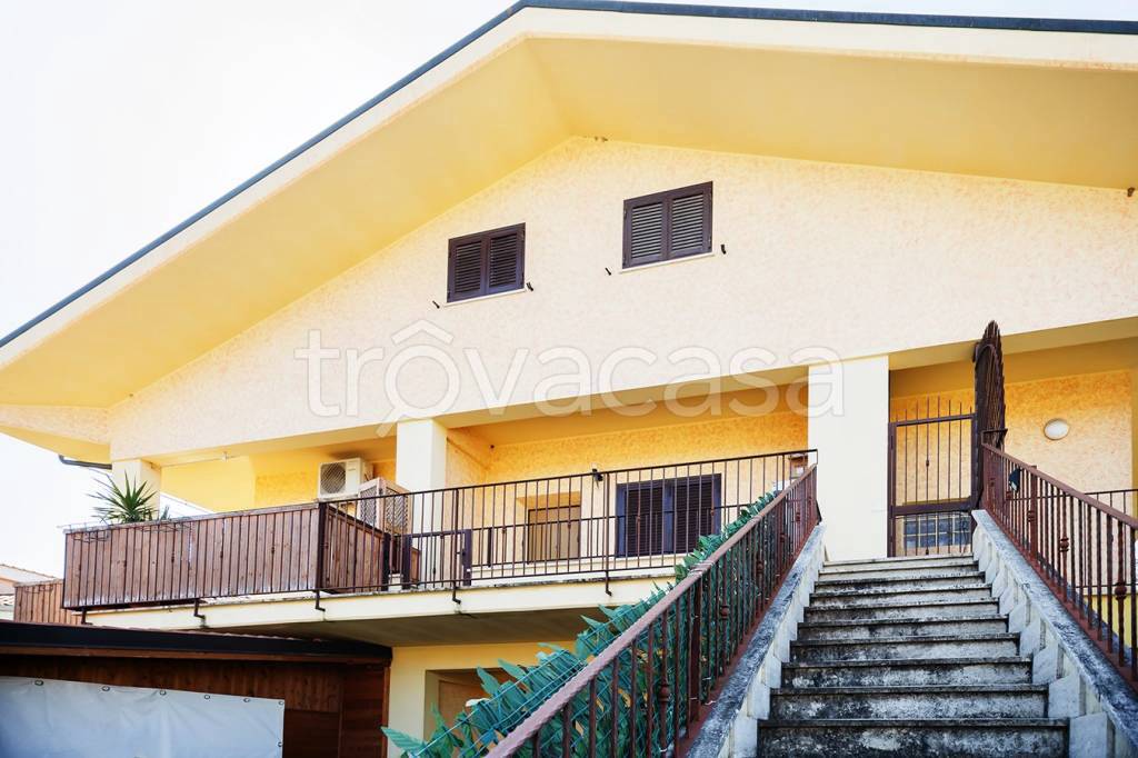 appartamento in vendita a Guidonia Montecelio in zona Marco Simone