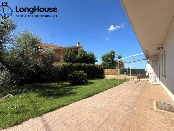 appartamento in vendita a Guidonia Montecelio in zona Marco Simone