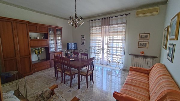 appartamento in vendita a Guidonia Montecelio in zona Villanova