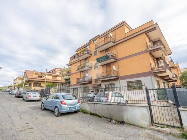 appartamento in vendita a Guidonia Montecelio