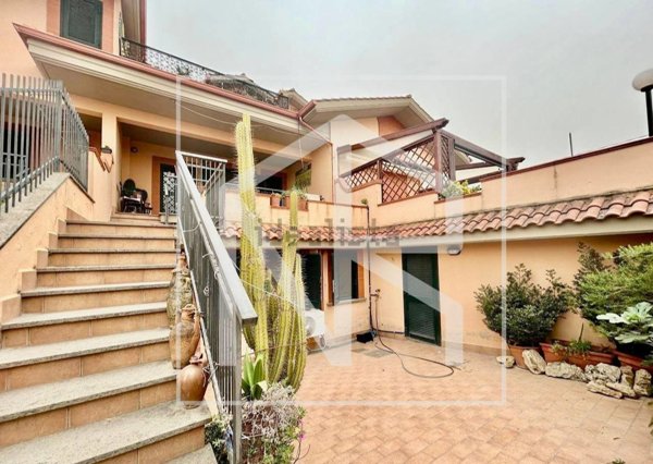 casa indipendente in vendita a Guidonia Montecelio in zona Marco Simone