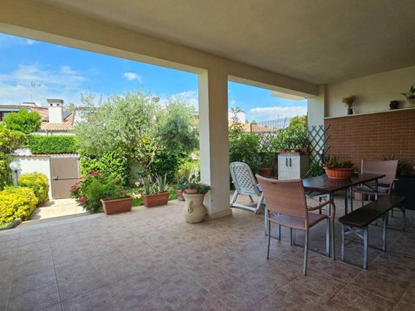 casa indipendente in vendita a Guidonia Montecelio