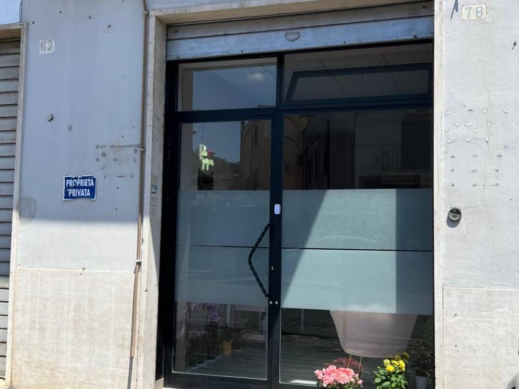 negozio in vendita a Guidonia Montecelio