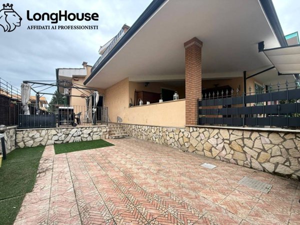 casa indipendente in vendita a Guidonia Montecelio