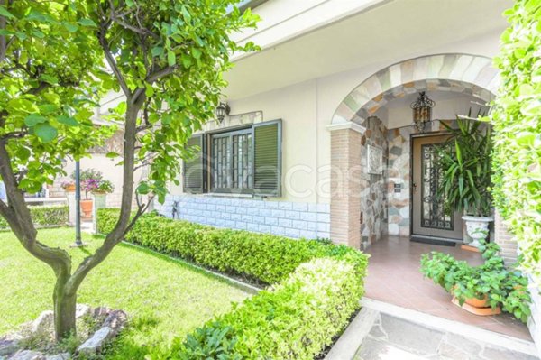 casa indipendente in vendita a Guidonia Montecelio in zona Marco Simone