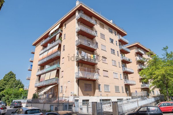 appartamento in vendita a Guidonia Montecelio in zona Guidonia