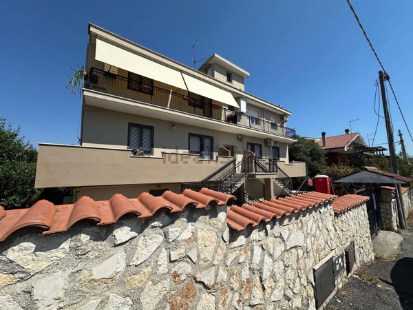 appartamento in vendita a Guidonia Montecelio in zona Setteville