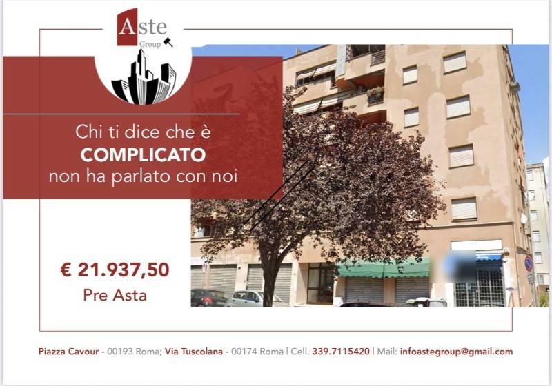 negozio in vendita a Guidonia Montecelio in zona Colle Fiorito