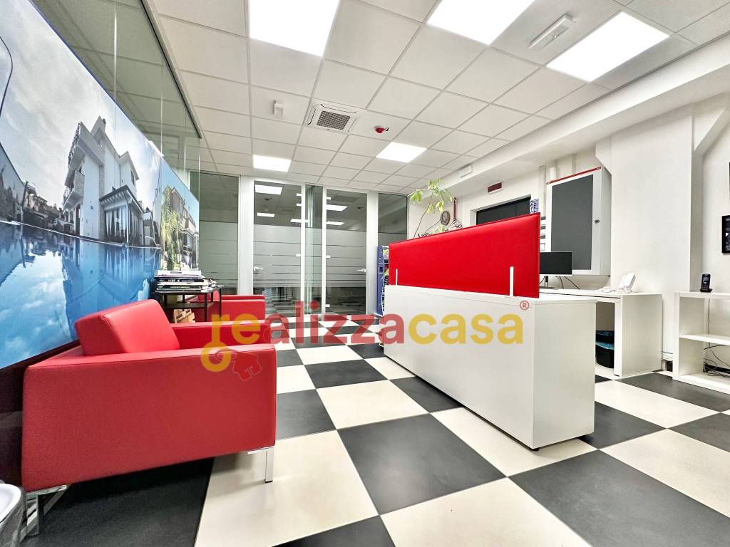 ufficio in vendita a Guidonia Montecelio