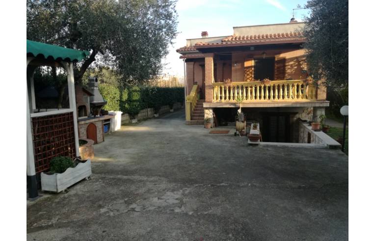 casa indipendente in vendita a Guidonia Montecelio