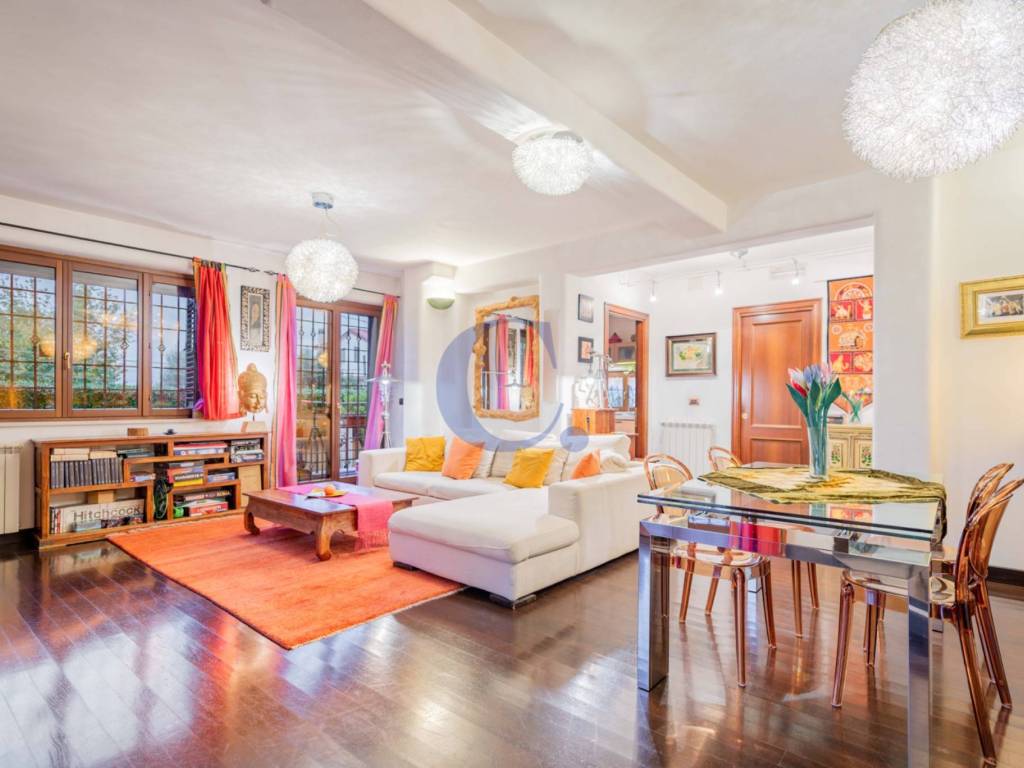 casa indipendente in vendita a Guidonia Montecelio in zona Setteville