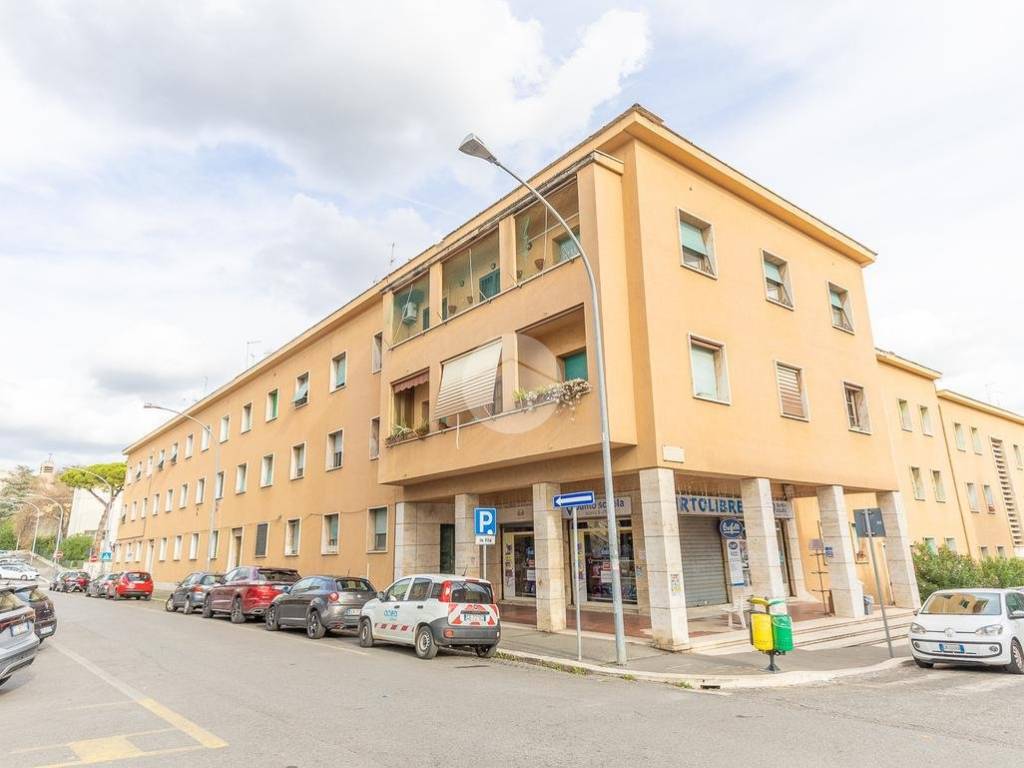 appartamento in vendita a Guidonia Montecelio in zona Guidonia