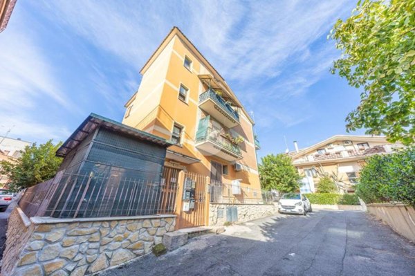 appartamento in vendita a Guidonia Montecelio in zona Montecelio