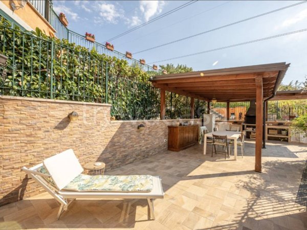 appartamento in vendita a Guidonia Montecelio