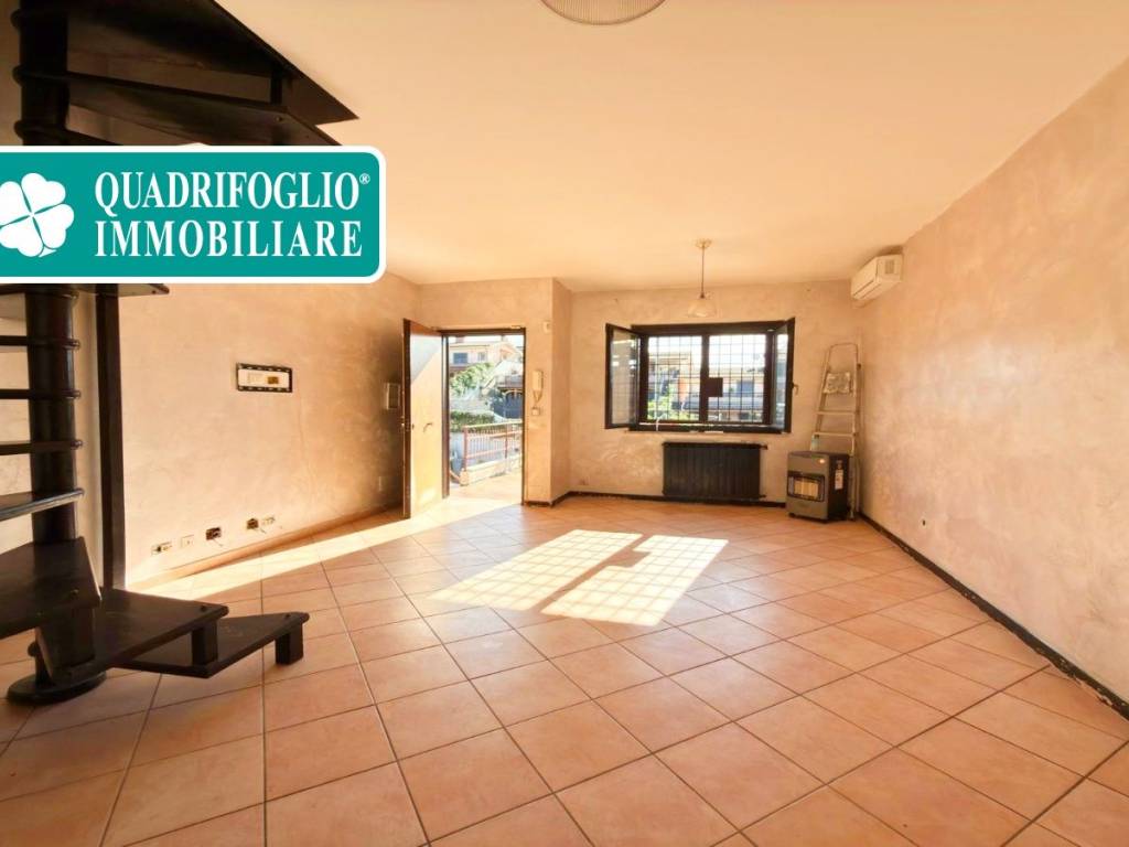 casa indipendente in vendita a Guidonia Montecelio in zona Colleverde