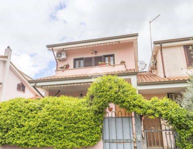 casa indipendente in vendita a Guidonia Montecelio