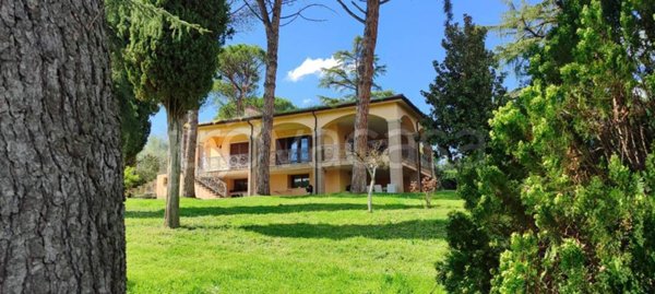 casa indipendente in vendita a Guidonia Montecelio in zona Montecelio