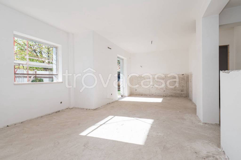 appartamento in vendita a Guidonia Montecelio in zona Setteville