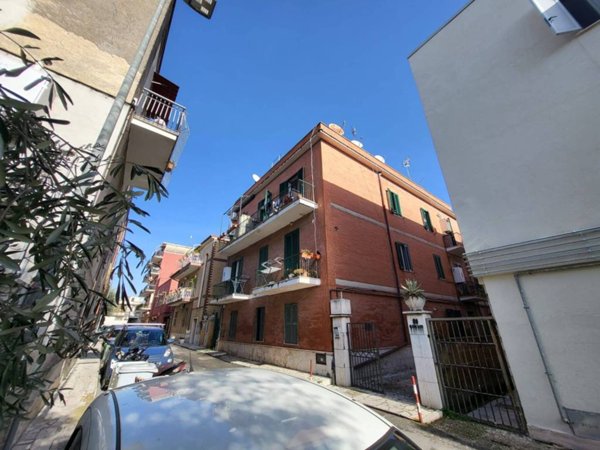 appartamento in vendita a Guidonia Montecelio in zona Villalba