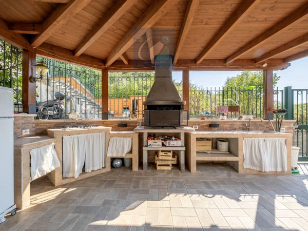 appartamento in vendita a Guidonia Montecelio in zona Colleverde