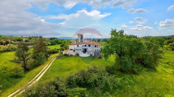 casa indipendente in vendita a Guidonia Montecelio in zona Guidonia