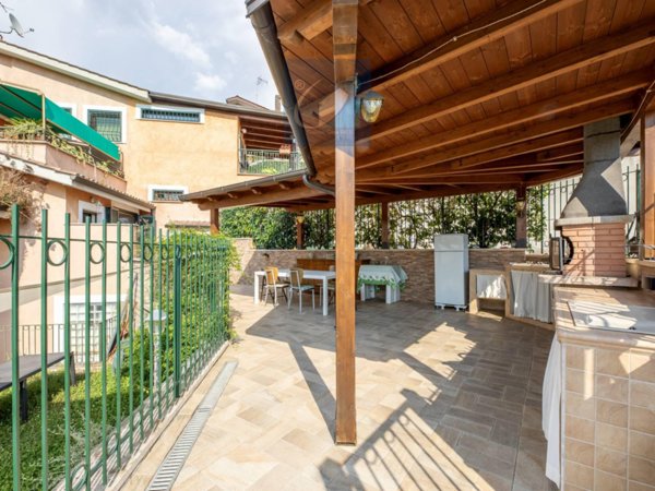 appartamento in vendita a Guidonia Montecelio in zona Colleverde