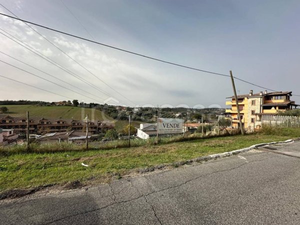 terreno agricolo in vendita a Guidonia Montecelio in zona Pichini