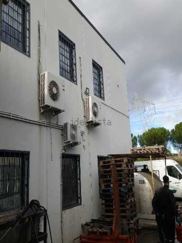 capannone in vendita a Guidonia Montecelio