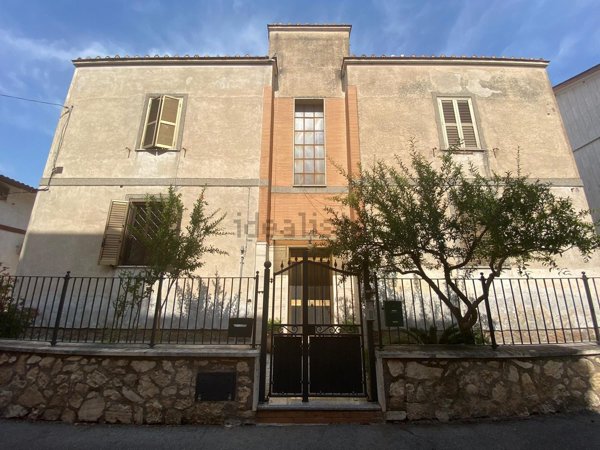 appartamento in vendita a Guidonia Montecelio in zona Villanova