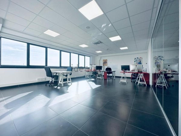 ufficio in vendita a Guidonia Montecelio