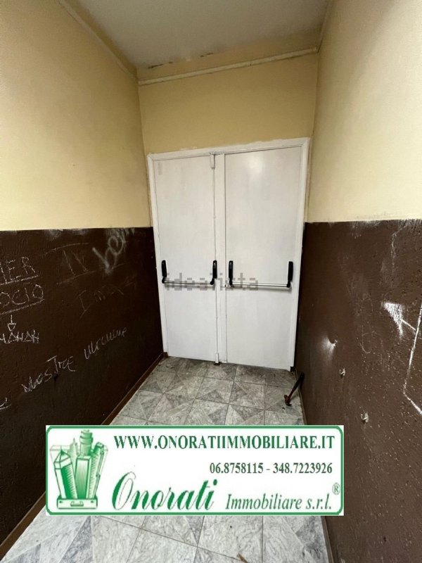 ufficio in vendita a Guidonia Montecelio