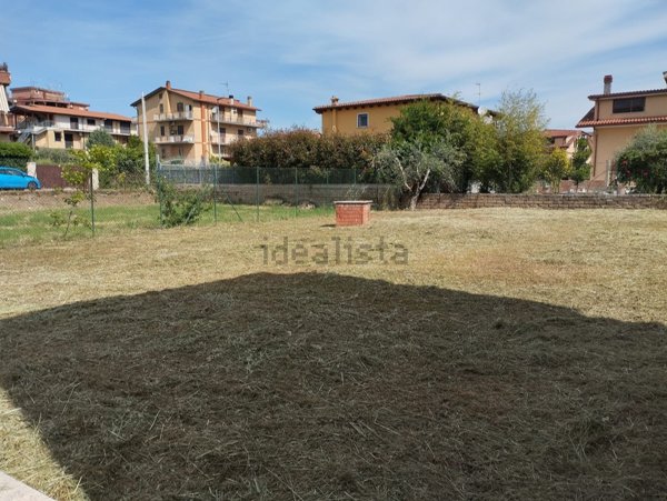 terreno edificabile in vendita a Guidonia Montecelio in zona Villanova