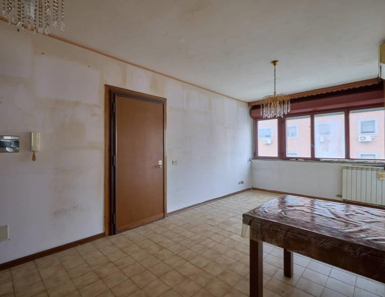 appartamento in vendita a Guidonia Montecelio in zona Guidonia