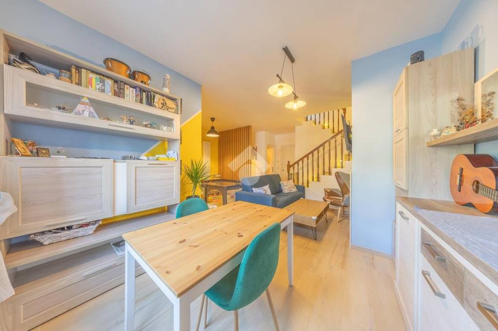 casa indipendente in vendita a Guidonia Montecelio