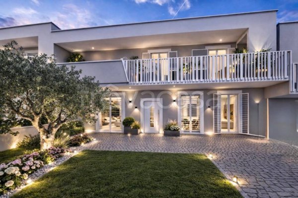 casa indipendente in vendita a Guidonia Montecelio in zona Marco Simone