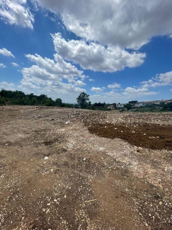 terreno edificabile in vendita a Guidonia Montecelio