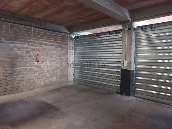 locale di sgombero in vendita a Guidonia Montecelio in zona Villalba