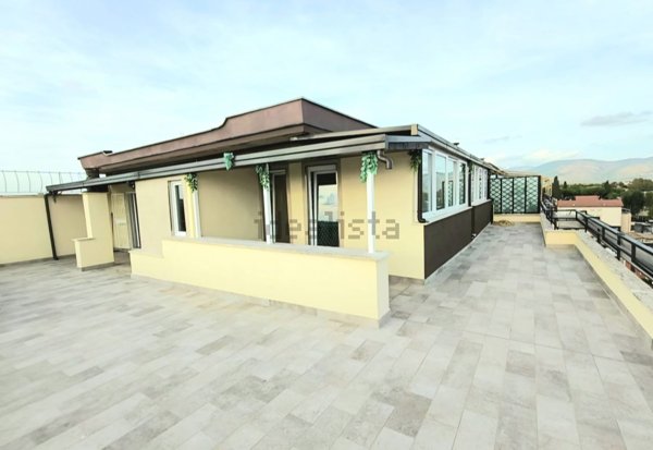 appartamento in vendita a Guidonia Montecelio in zona Guidonia