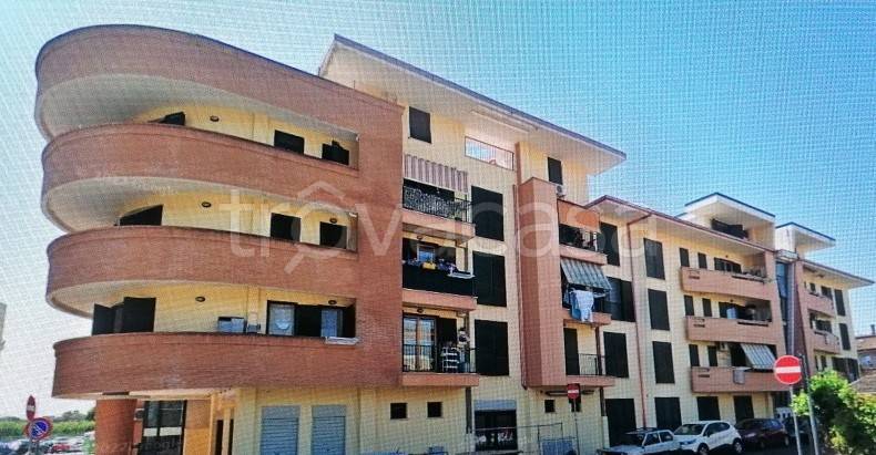 appartamento in vendita a Guidonia Montecelio in zona Guidonia