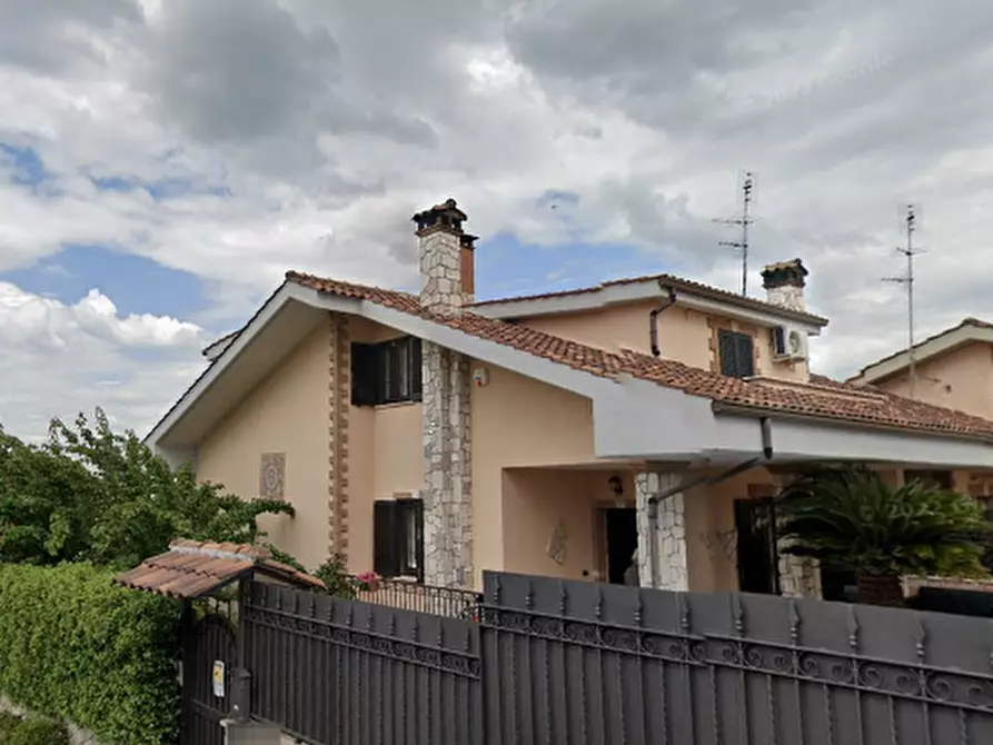 casa indipendente in vendita a Guidonia Montecelio