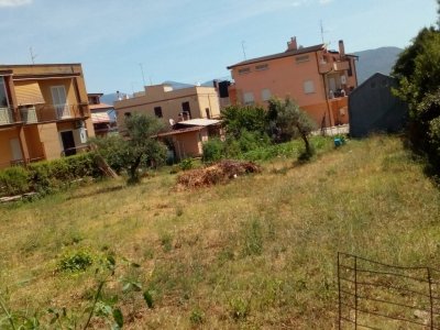 casa indipendente in vendita a Guidonia Montecelio in zona Colle Fiorito