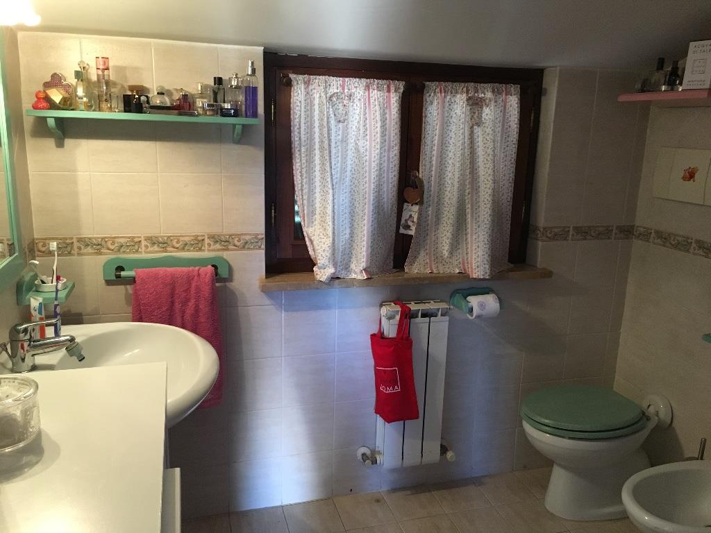 casa indipendente in vendita a Guidonia Montecelio in zona Marco Simone