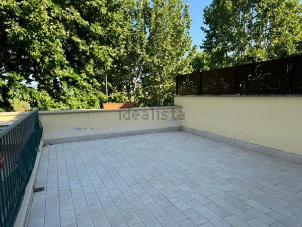 appartamento in vendita a Guidonia Montecelio in zona Guidonia