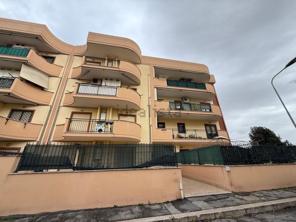 appartamento in vendita a Guidonia Montecelio in zona Guidonia